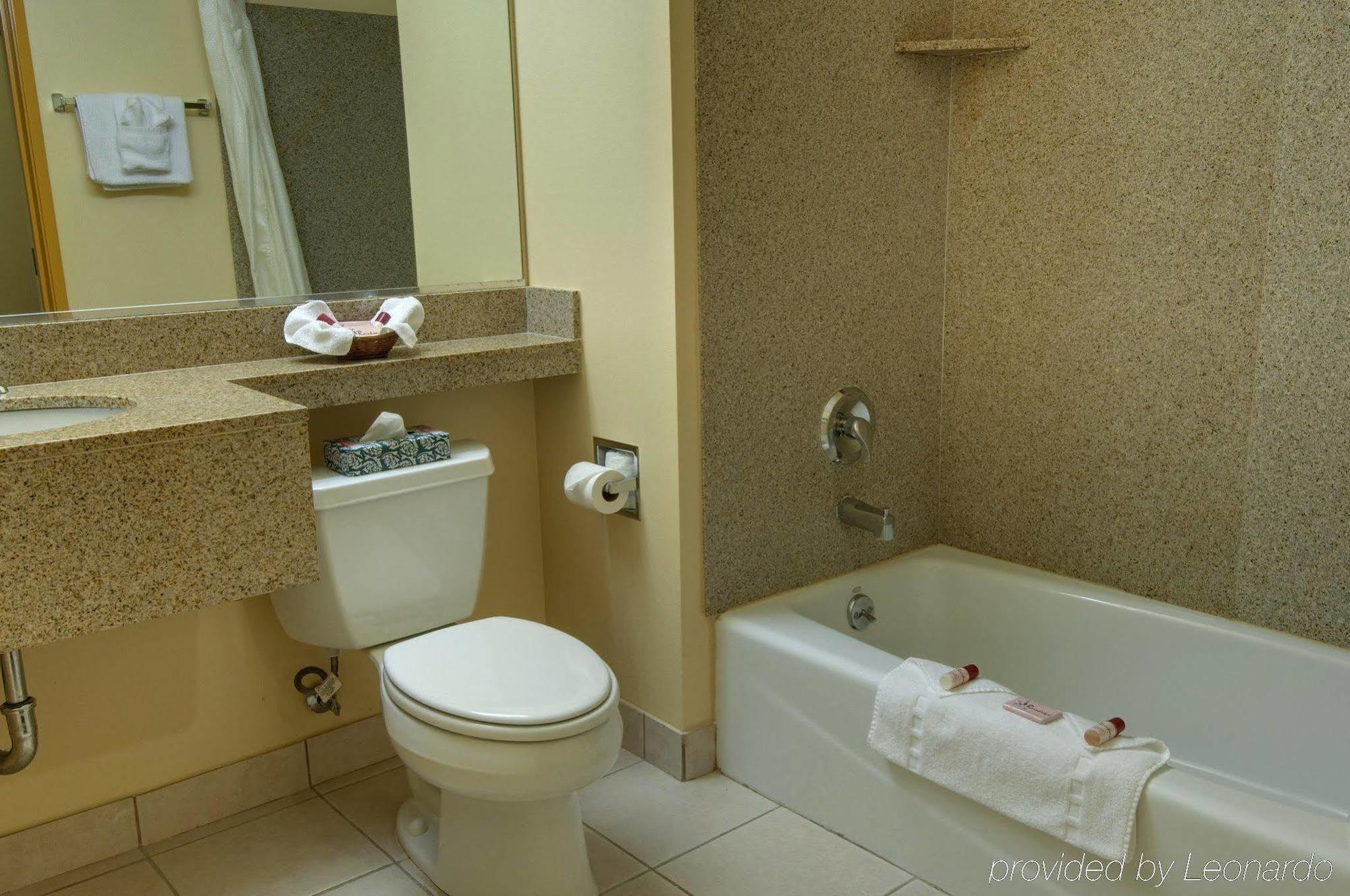 H3 Inn & Suites - Lax Airport - Los Angeles Inglewood Quarto foto